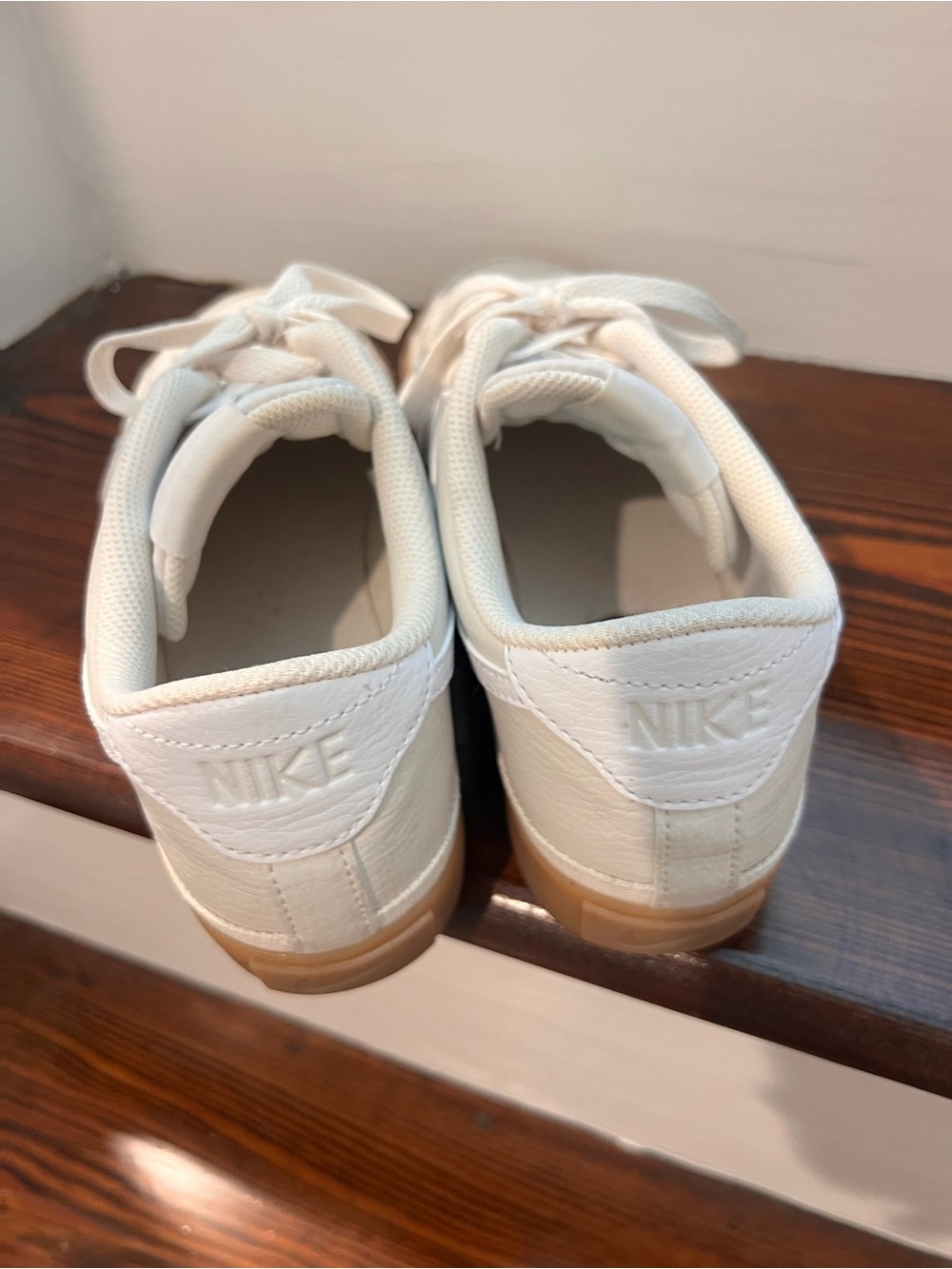 Nike Women’s Court Legacy Off-White Low-Top Leather Sneakers with Gum Sole - Picture 4 of 7